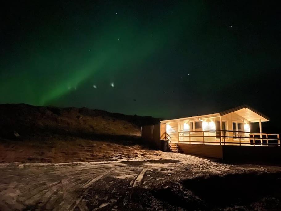 Eyvik Cottages - Private Hot Tub! Selfoss Eksteriør billede